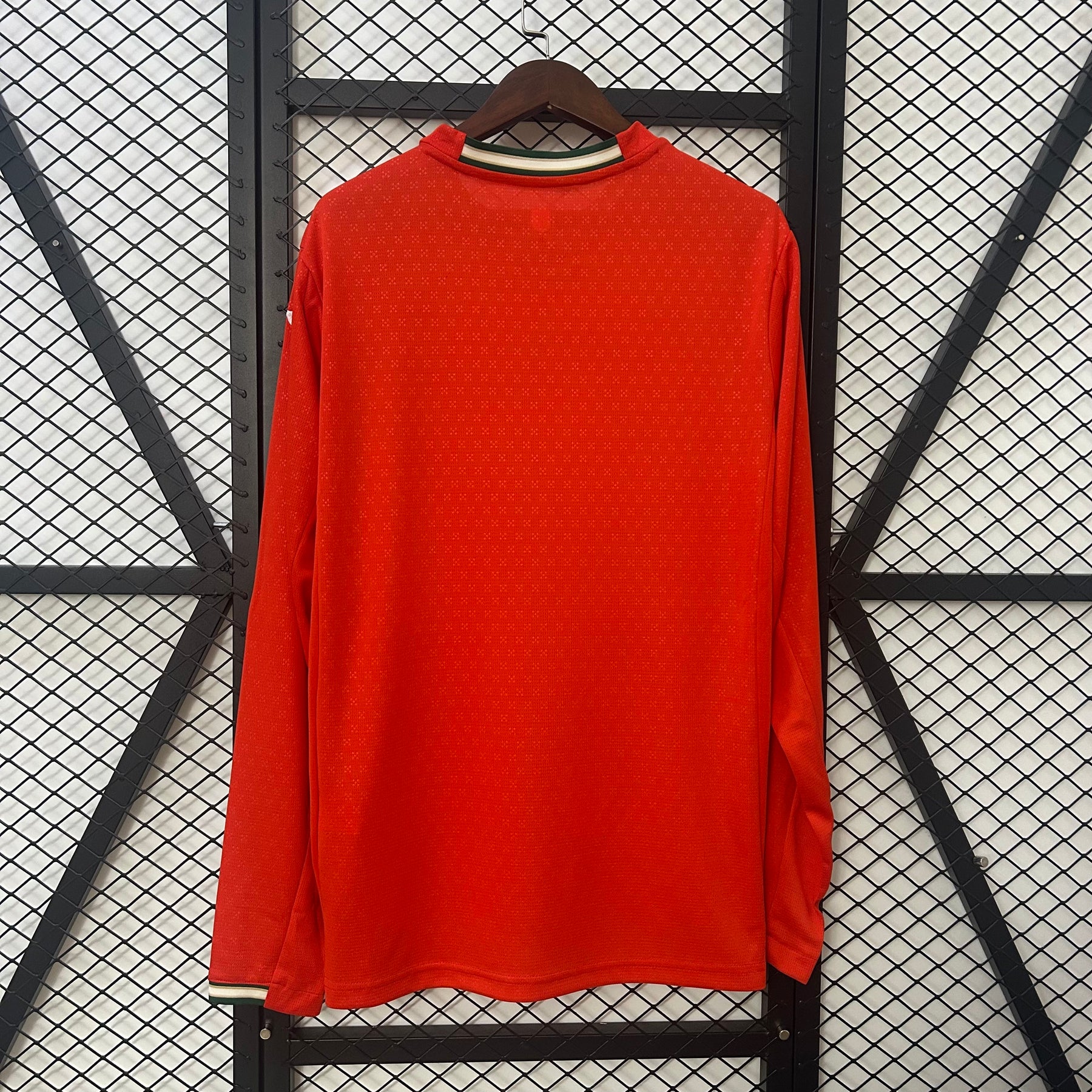 Portugal Home 2025/26 - Versão Torcedor (Manga Longa)