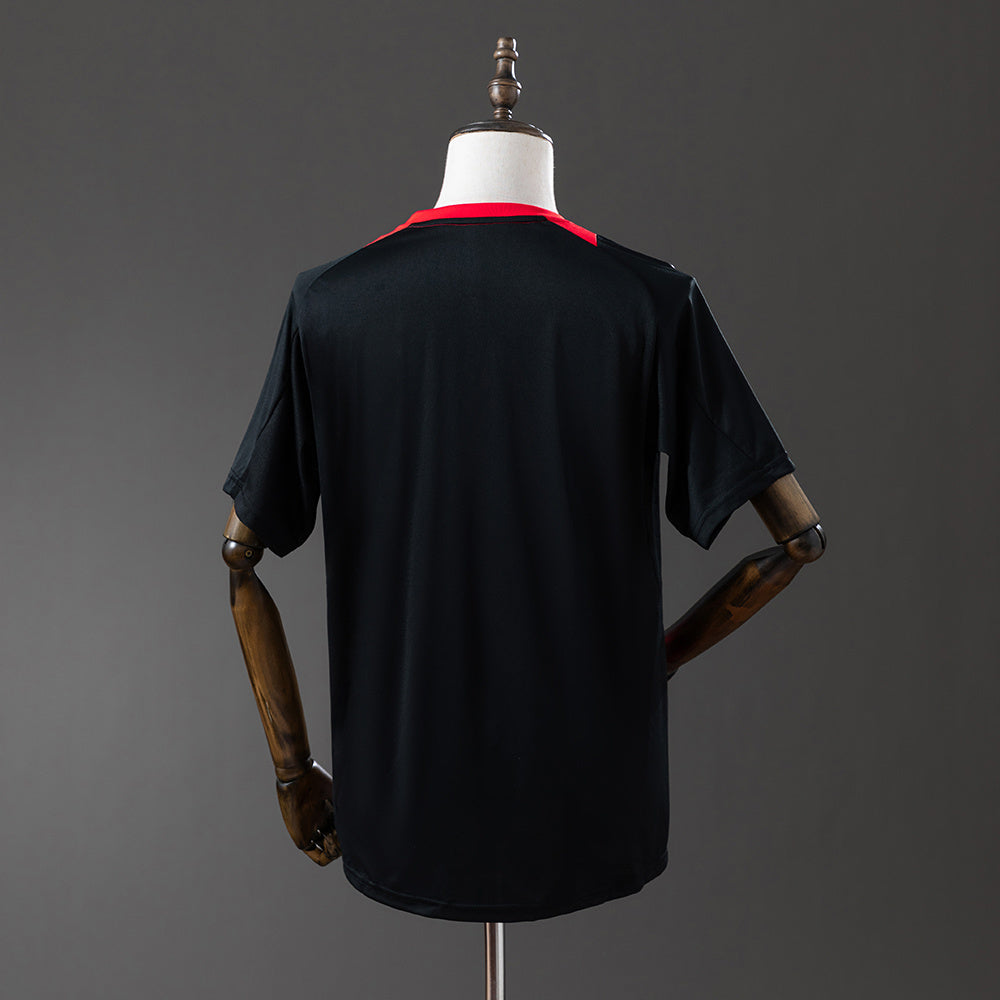 Internacional treino preto 2025/26 - Versão Torcedor