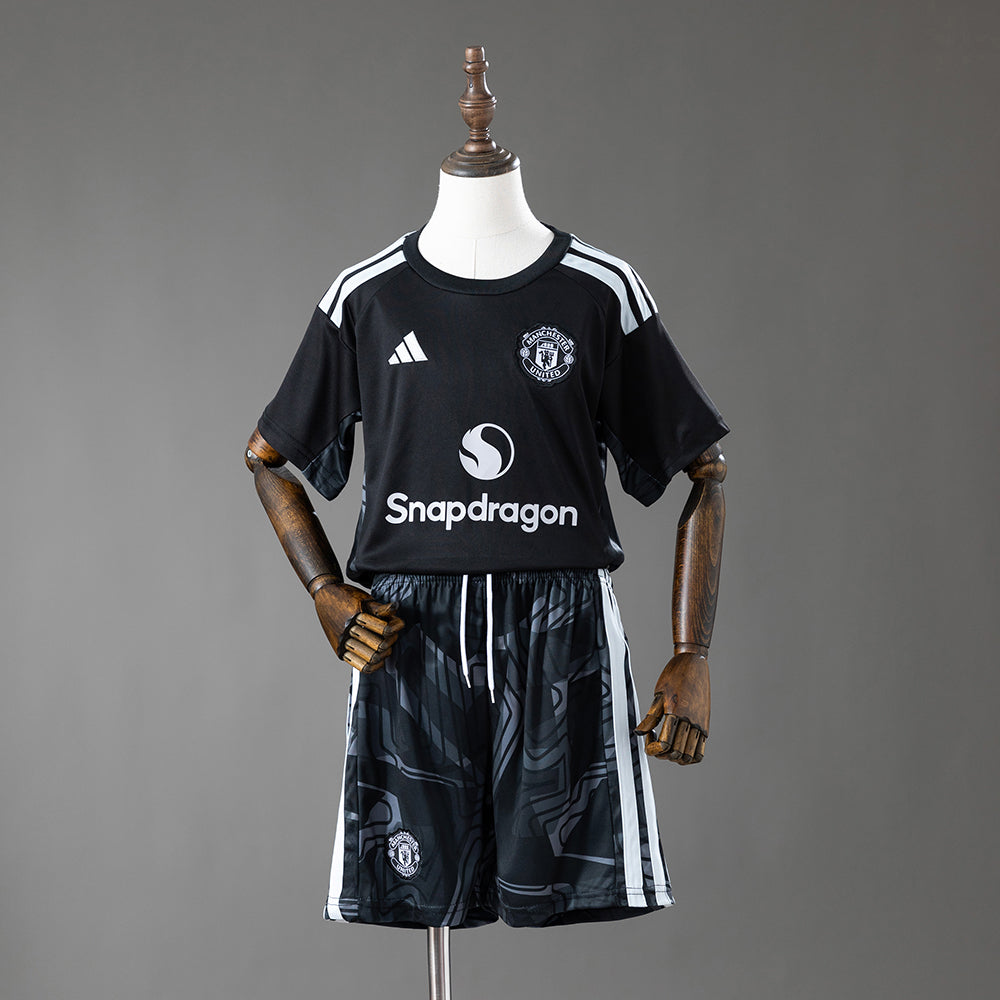 Manchester United Goleiro 2026/27 - Kit Infantil