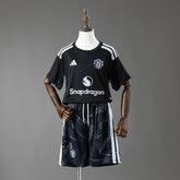 Manchester United Goleiro 2026/27 - Kit Infantil