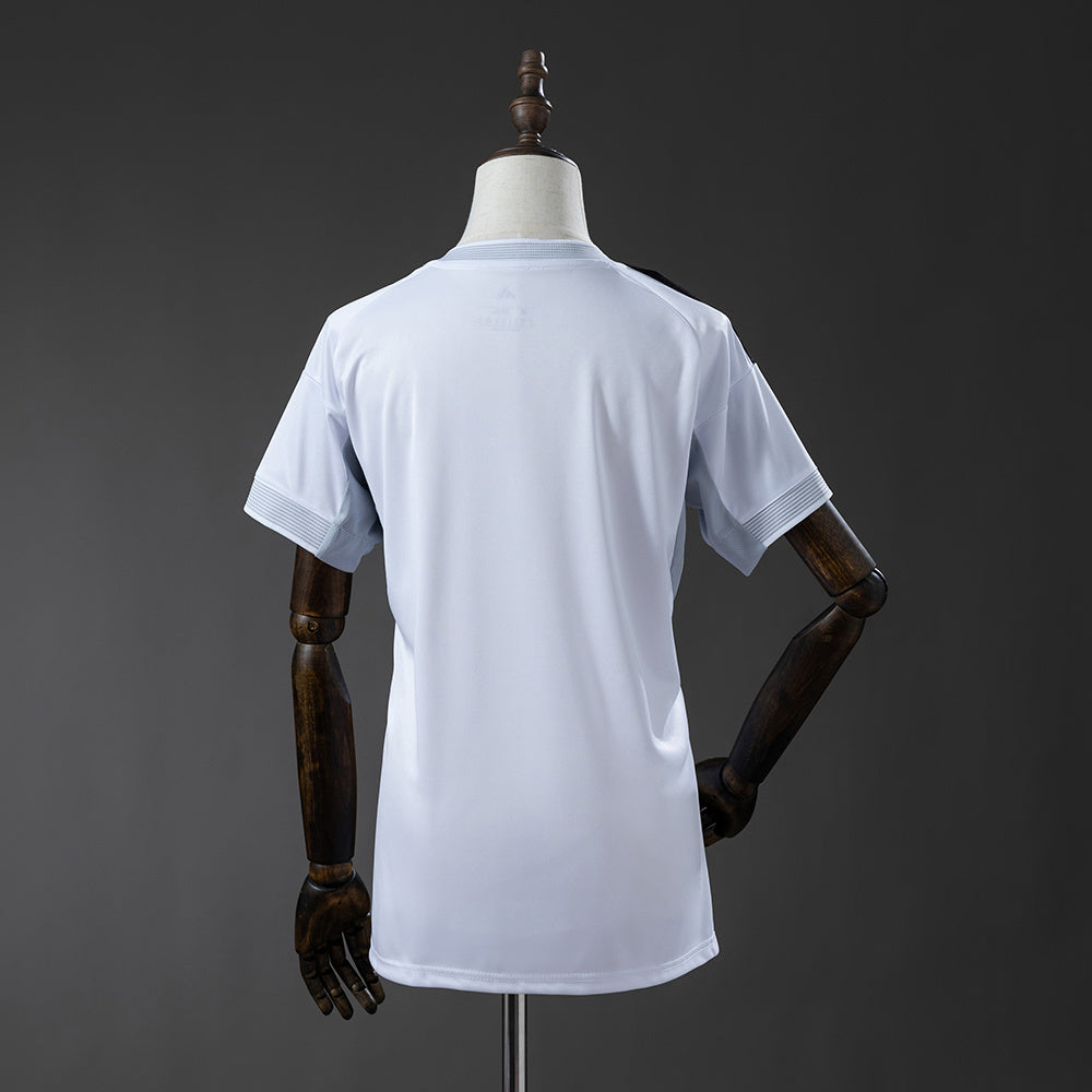 Real Madrid home 2025/26 - Versão Feminina