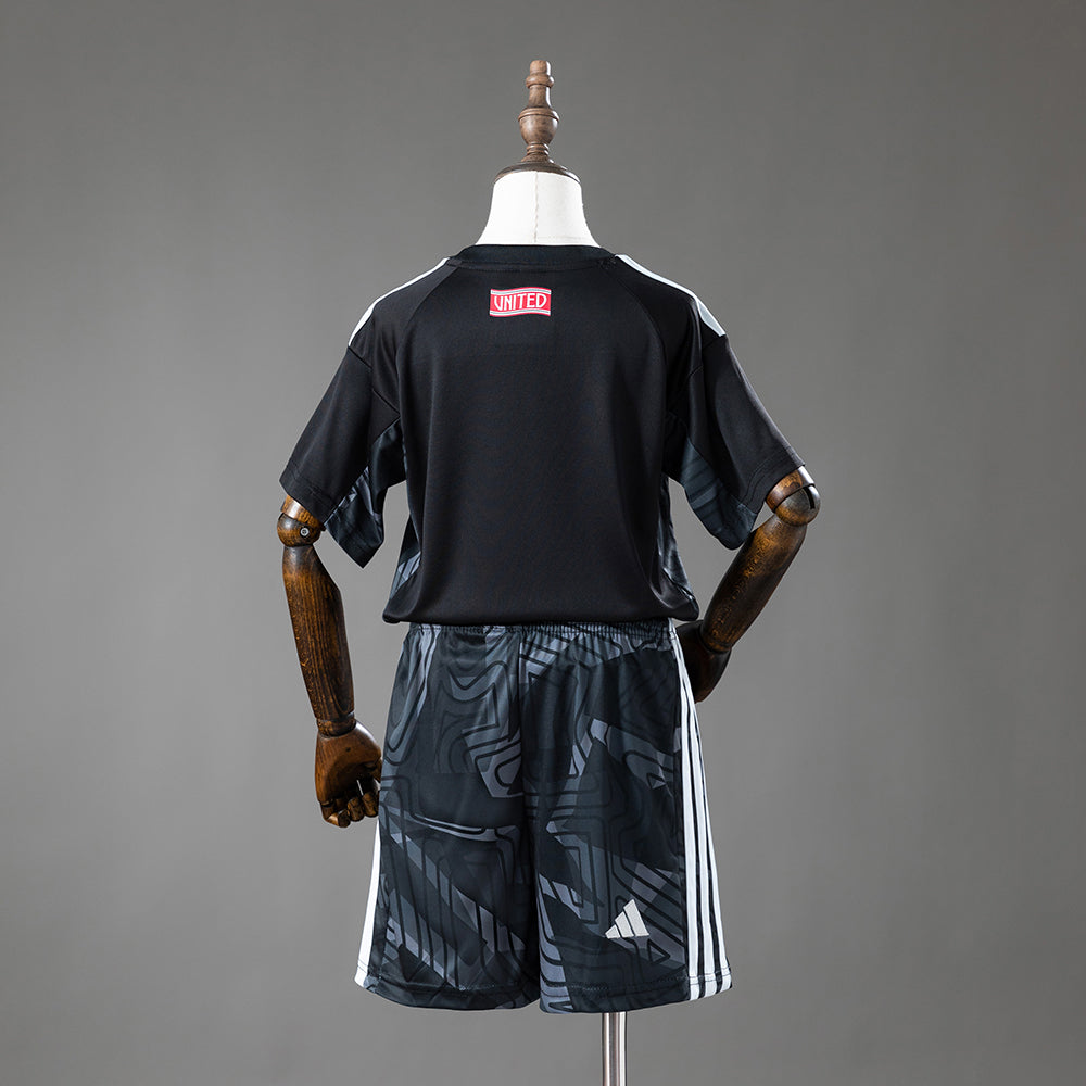 Manchester United Goleiro 2026/27 - Kit Infantil